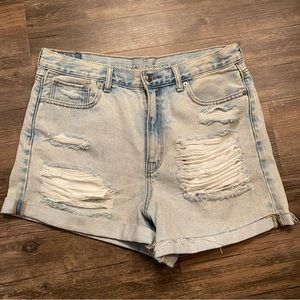 Womens American Eagle Mom Short Size 8 High Waisted Distressed Denim